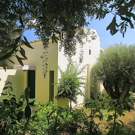 Olgas Beach Villas