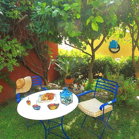 Olgas Beach Villas *