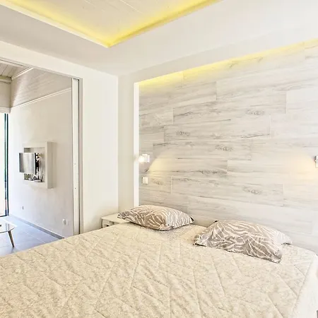 Olgas Beach Villas